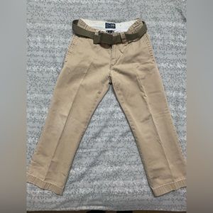 Childrens place brand boys chinos pants. Tan color, like new with belt. Size 6.